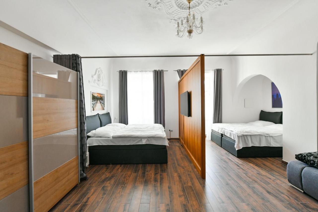 Apartmany Na Namesti 85 Йиндржихув-Градец Экстерьер фото