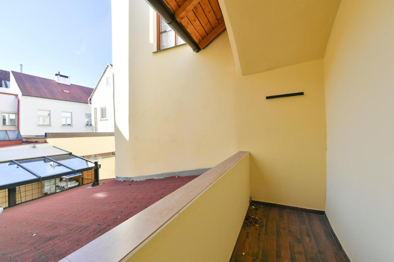 Apartmany Na Namesti 85 Йиндржихув-Градец Экстерьер фото