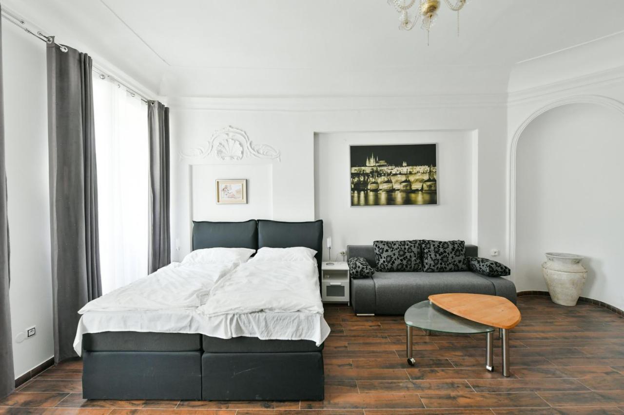 Apartmany Na Namesti 85 Йиндржихув-Градец Экстерьер фото