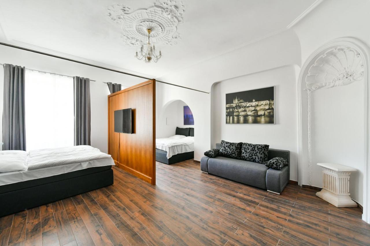 Apartmany Na Namesti 85 Йиндржихув-Градец Экстерьер фото