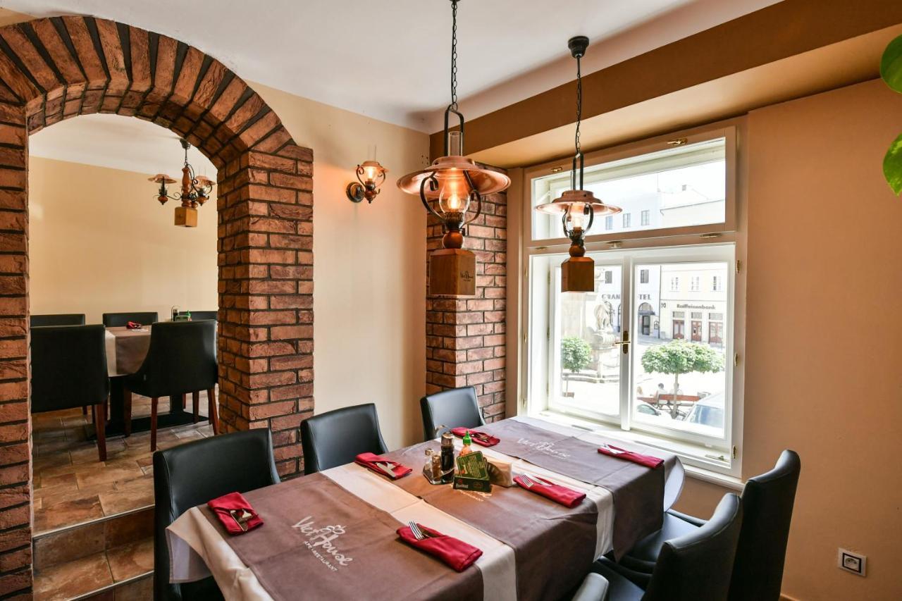 Apartmany Na Namesti 85 Йиндржихув-Градец Экстерьер фото
